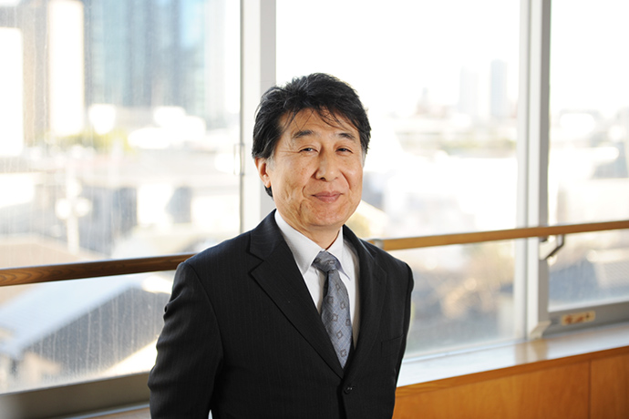 秋田 貴廣 教授